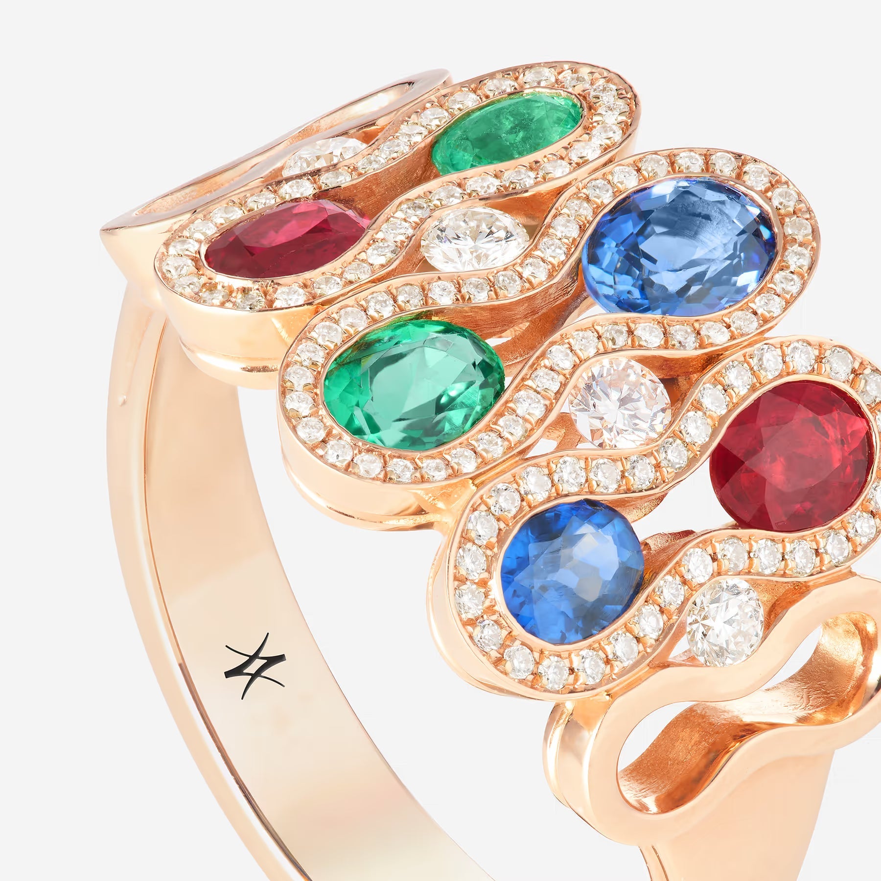 Saphirs bleu, Emeraudes, Rubis et Diamants | Or rose 750 ‰