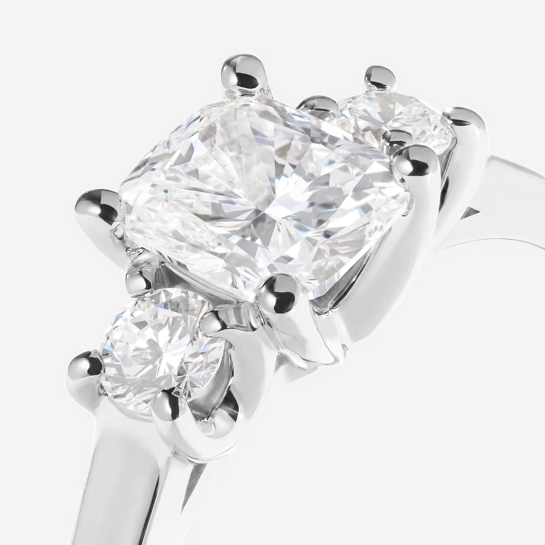 Diamant taille coussin 0,50ct | Or blanc 750 ‰