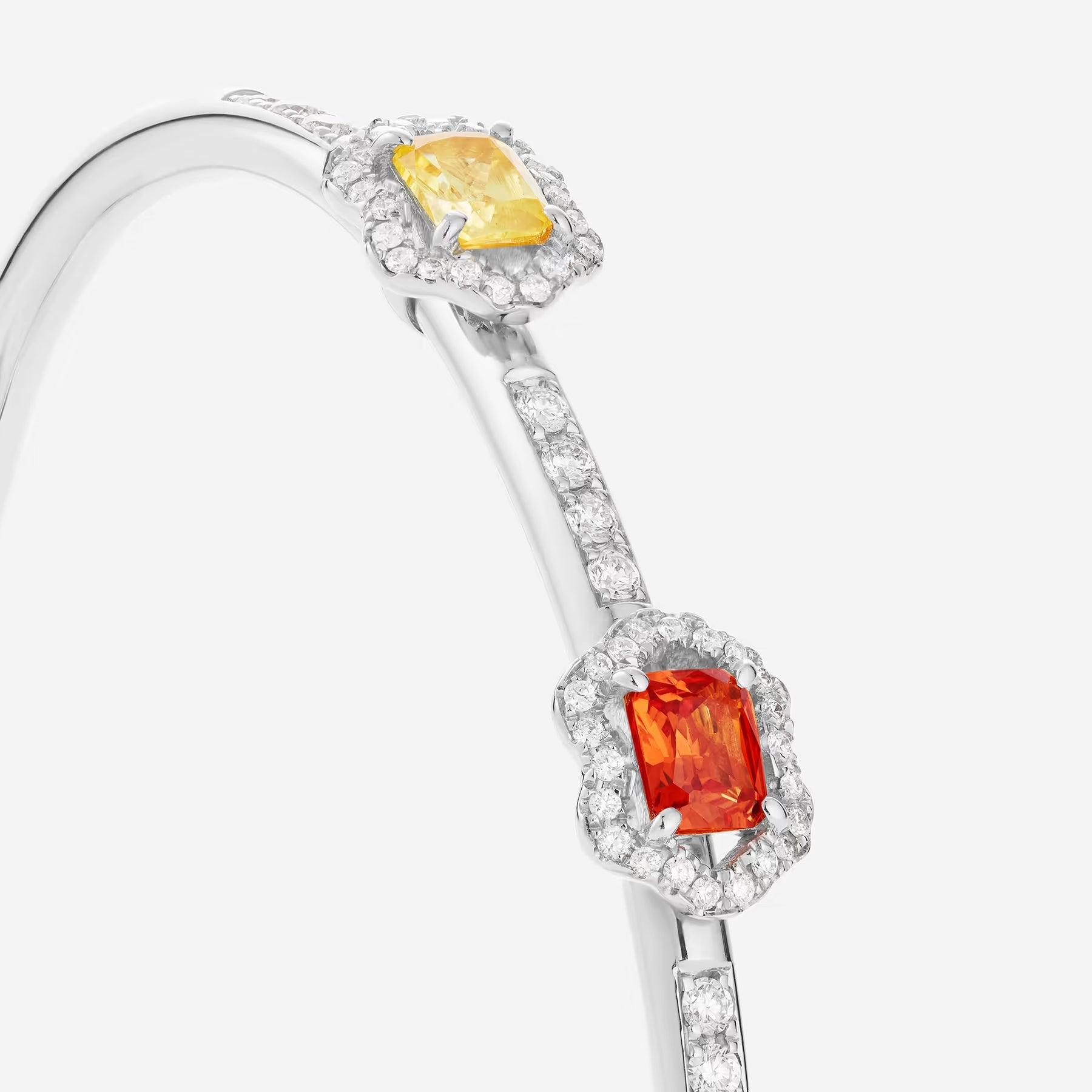 Saphirs orange, jaune et vert | Or blanc 750 ‰