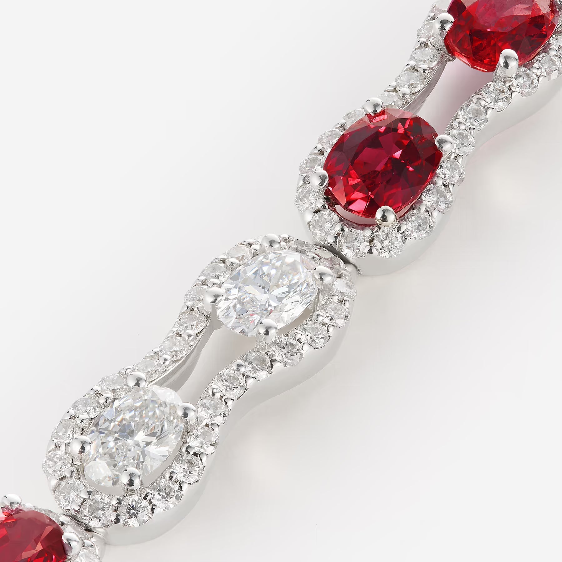 Rubis et Diamants | Or blanc 750 ‰